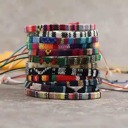 Kit Pulseiras Tibetanas em Linha de Algodão Artesanais – 12 Unidades