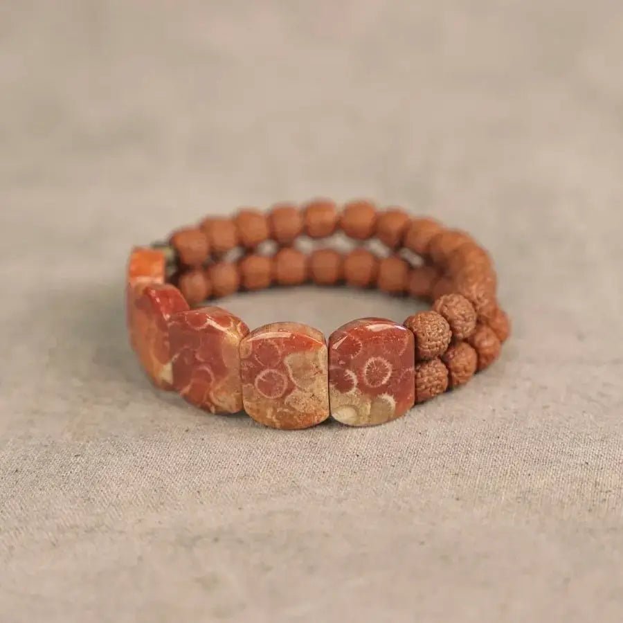 Bracelete Duplo em Coral Natural e Semente de Rudraksha - Linha Nepal