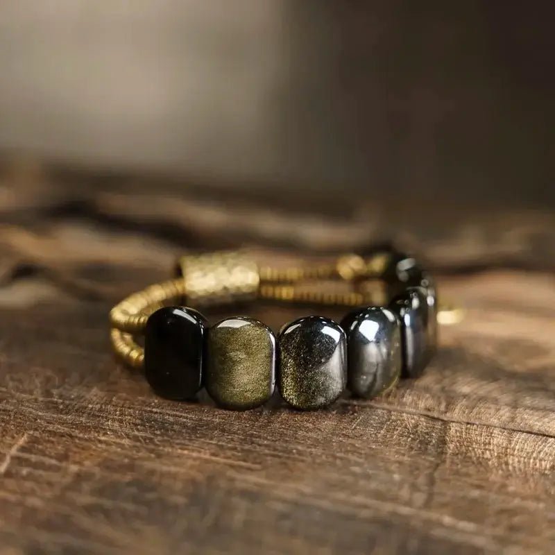 Bracelete Duplo em Obsidiana Gold, Cobre e Pingentes em Bronze Martelado à Mão - Linha Nepal