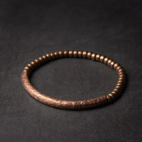 Bracelete em Cobre Martelado à Mão com Contas - Linha Nepal