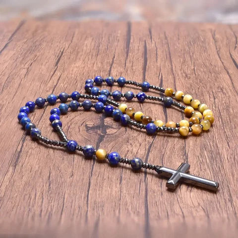 Terço em Pedras Naturais Olho de Tigre e Lapis Lazuli com Cruz em Hematita Rosário