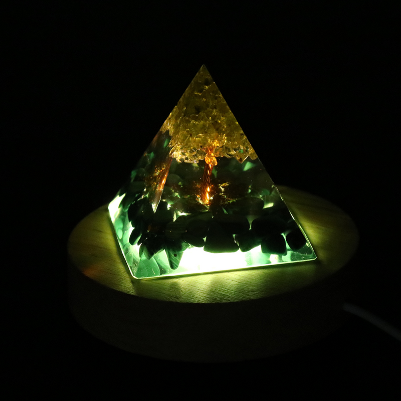 Pirâmide Orgonite em Malaquita e Peridoto Natural - Árvore da Vida ✨