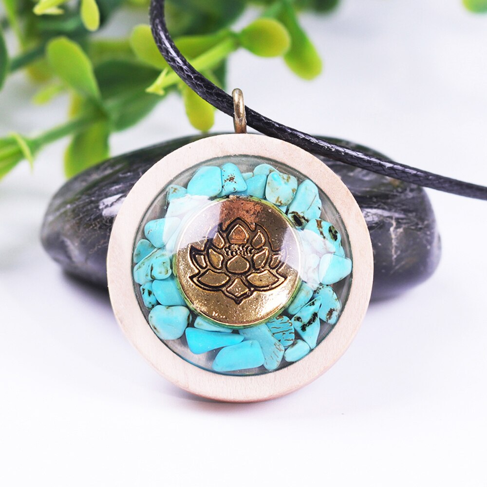 Orgonite Lotus com Pedras Turquesa Naturais