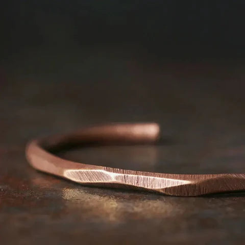 Bracelete Faces em Cobre Lixado à Mão - Linha Nepal